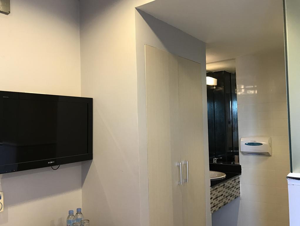 Dodo Guesthouse Phnom Penh Exterior photo